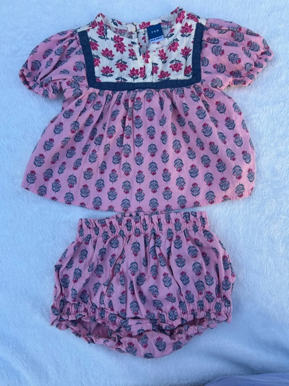 Old Navy Pink Floral Baby Matching Set